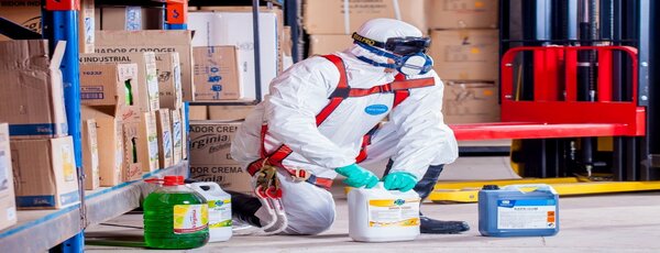 Cleaning and Containing Chemical Spills Online Course